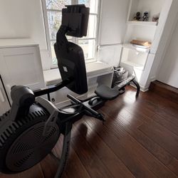 NordicTrack RW 500 Rower with iFIT Tablet