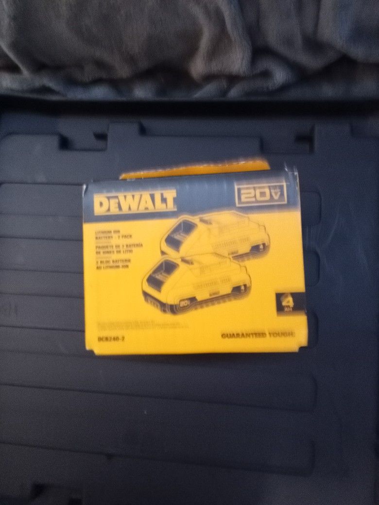 DeWalt Lithium Ion 20v 4ah 2 Pack Battery