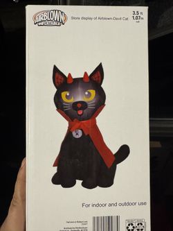 Infaltable Devil Cat