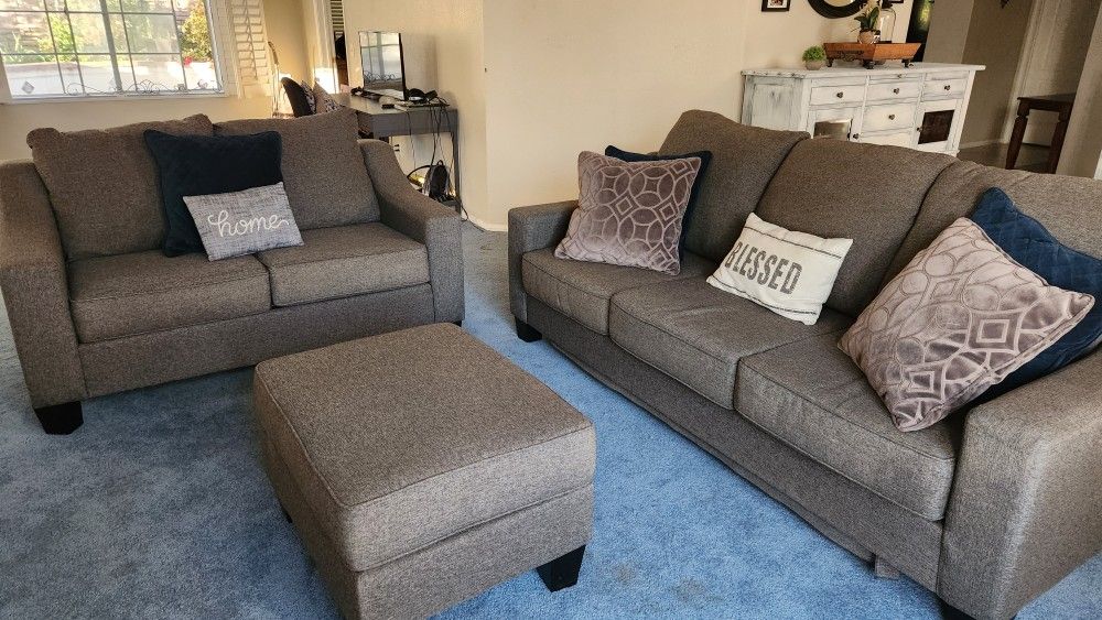 Couch & Loveseat Set With Fold Out Sleeper 
