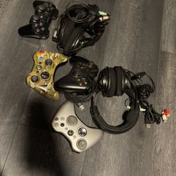 Xbox Controllers And Head Sets