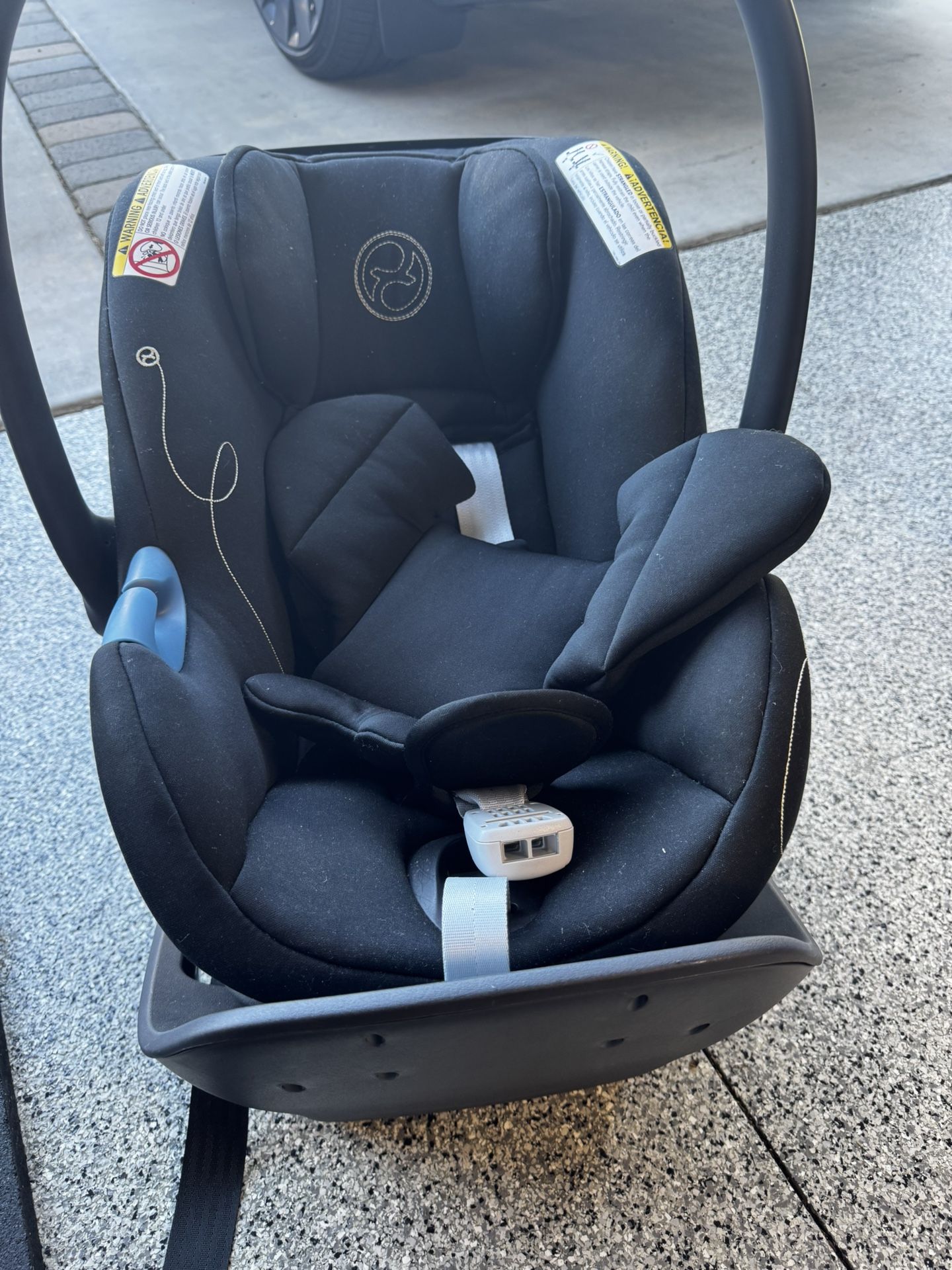 Cybex Swivel Aton G Car Seat With Stroller Adapters