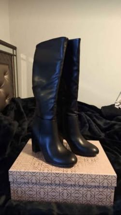 Knee High heel boots