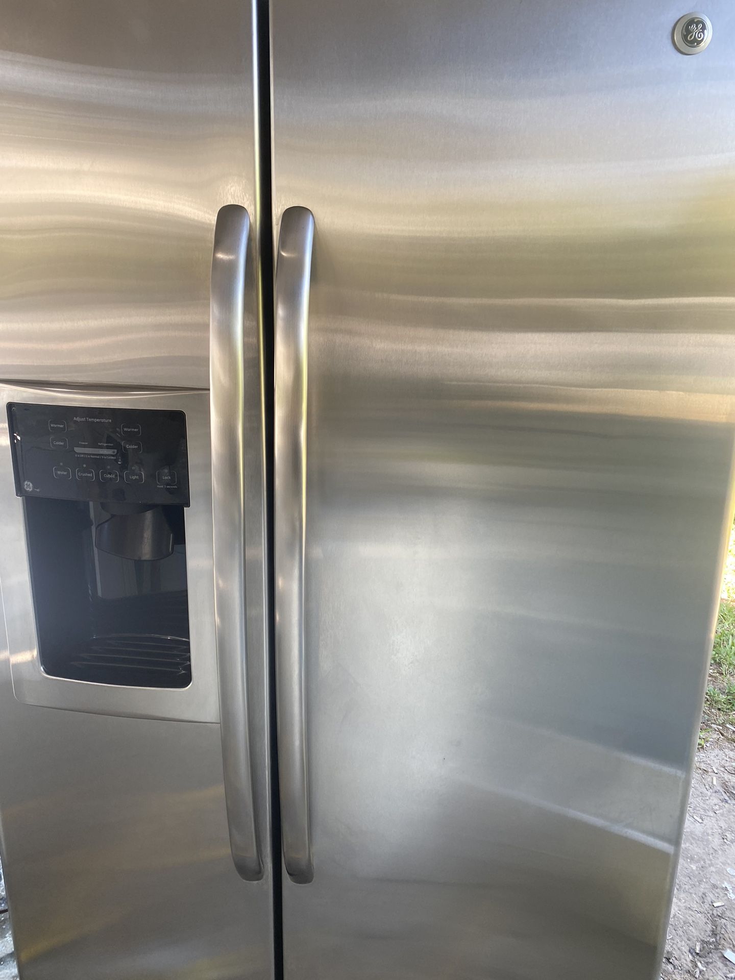 ge refrigerator 350$$