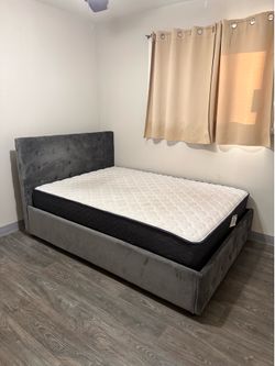 Full Size Storage Bed Frame + Mattress | Hydraulic Lift Storage | Gray Upholstered