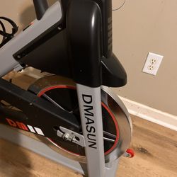 SPIN BIKE