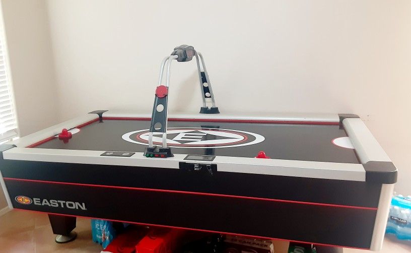Easton 8' Regulation Size Air Hockey Table