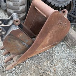 WainRoy 18” Bucket
