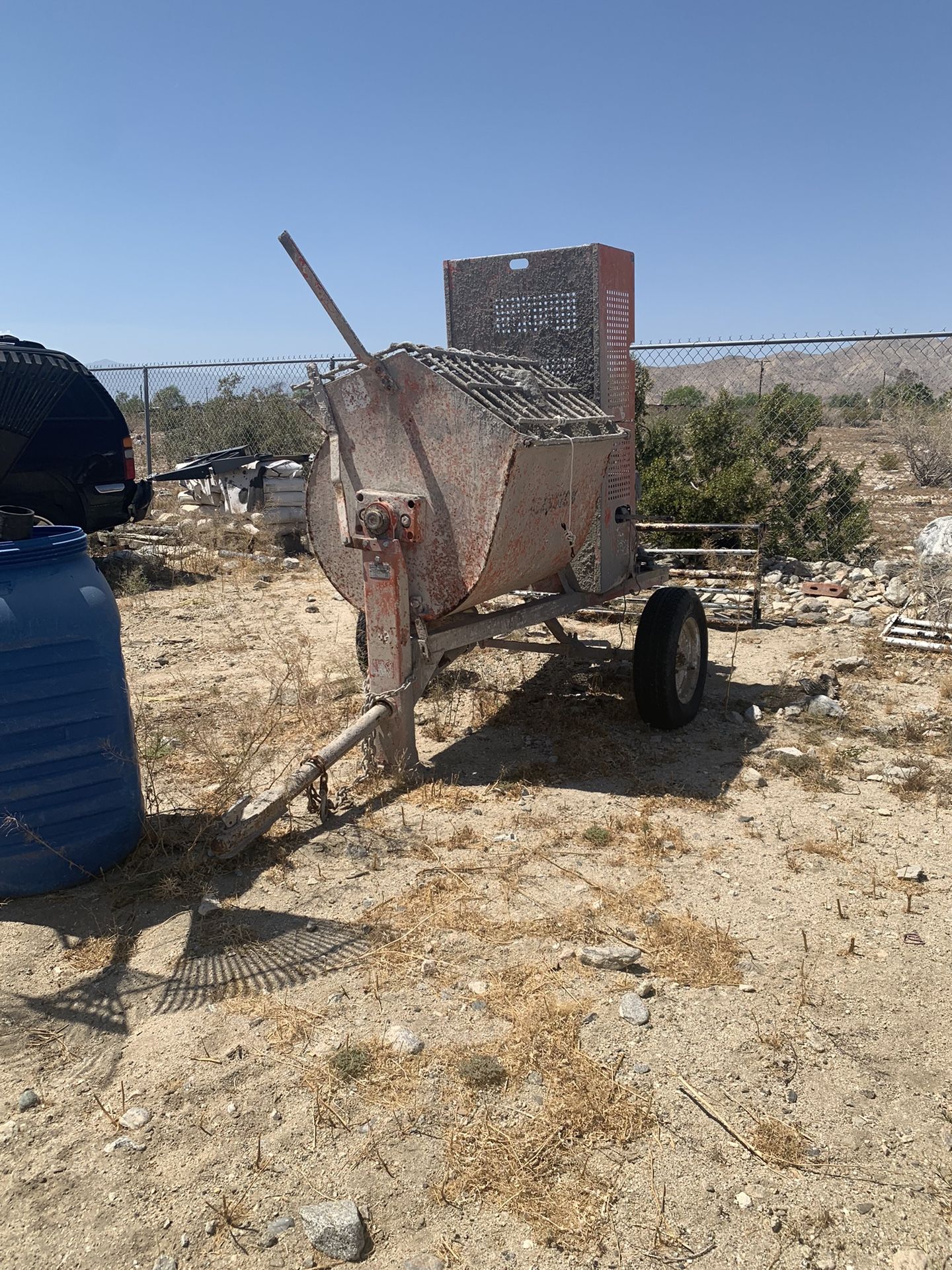2,000 Or Better Offer -Stucco Mixer - Mixteadora de Cemento