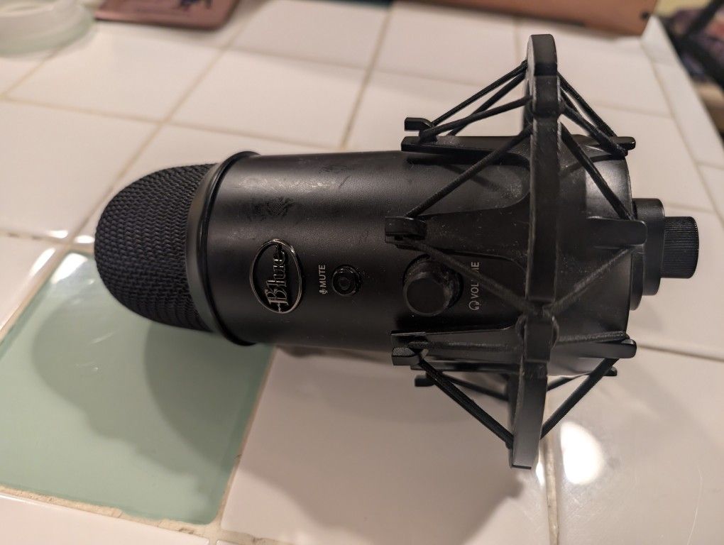 Blue Yeti Pro Microphone 