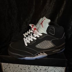 Air Jordan’s 5 “ Black Metallic Reimagined “ 
