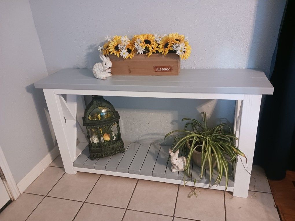 Farmhouse Entry Table