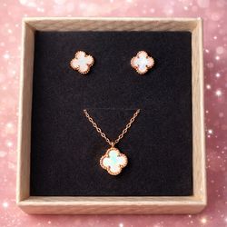 Elegant jewelry set