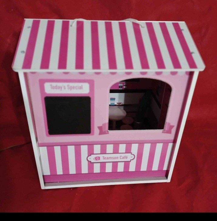 Cute New  Take Along Doll House