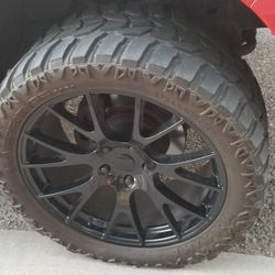 Dodge Ram hellcat style wheels and tires 22s (