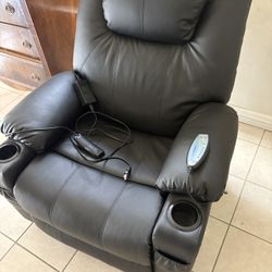 Recliner lift chair 