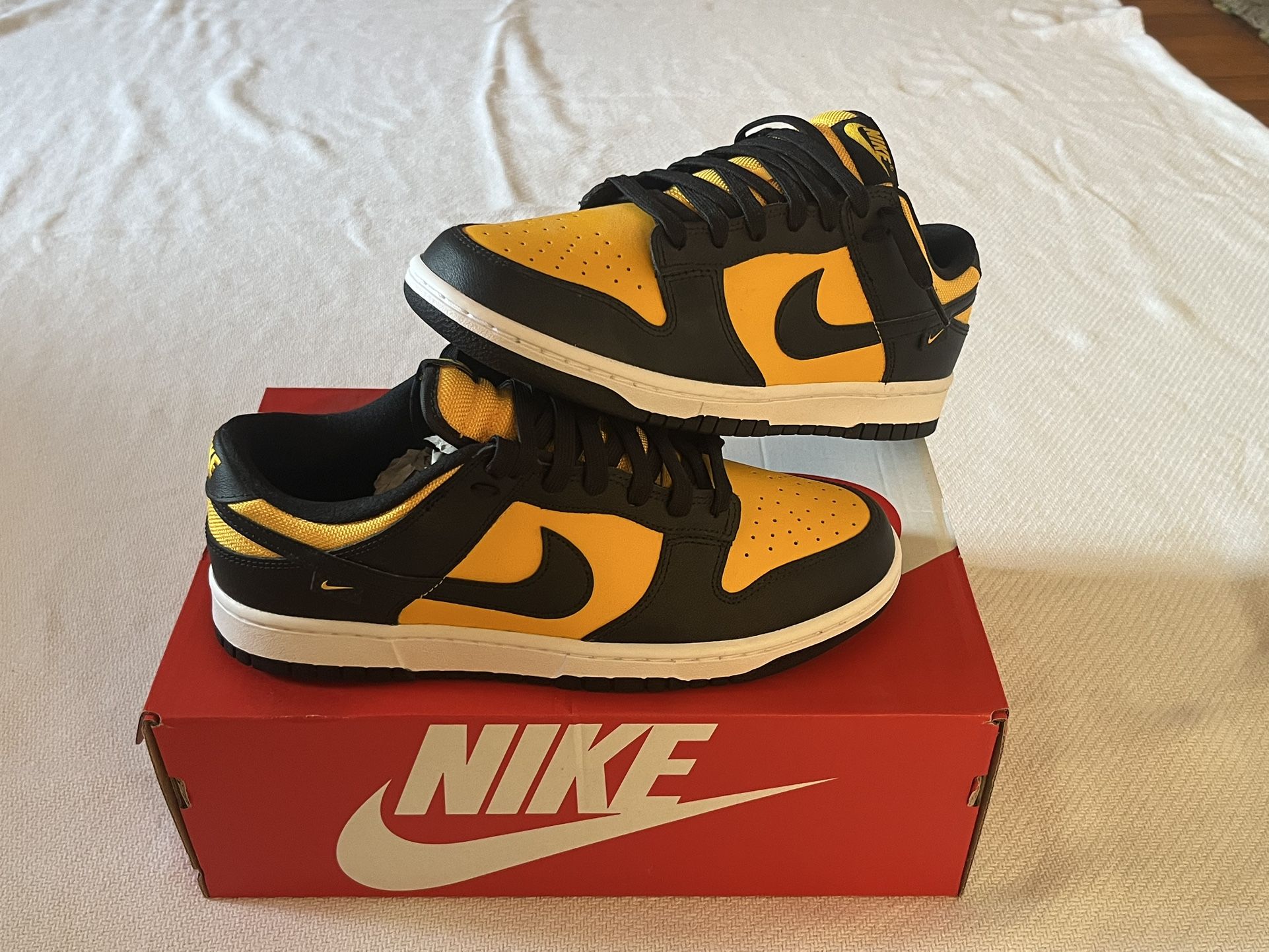 (Negotiable)Nike Dunk Low “Reverse Goldenrod”