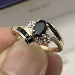 10K Yellow Gold .49tcw Blue Sapphire And Diamond Ring Size 7 1/4