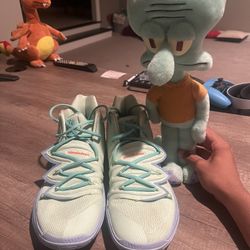 SpongeBob Kyrie 5s Squidwards SIZE 10