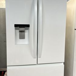FLOOR MODEL WHIRLPOOL GLOSS WHITE FRENCH STYLE REFRIGERATOR 