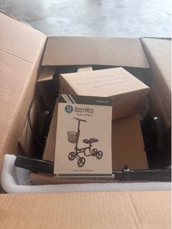 knee walker