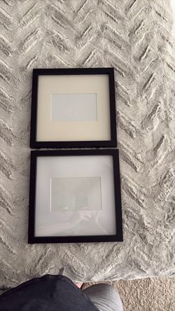 2 picture frames