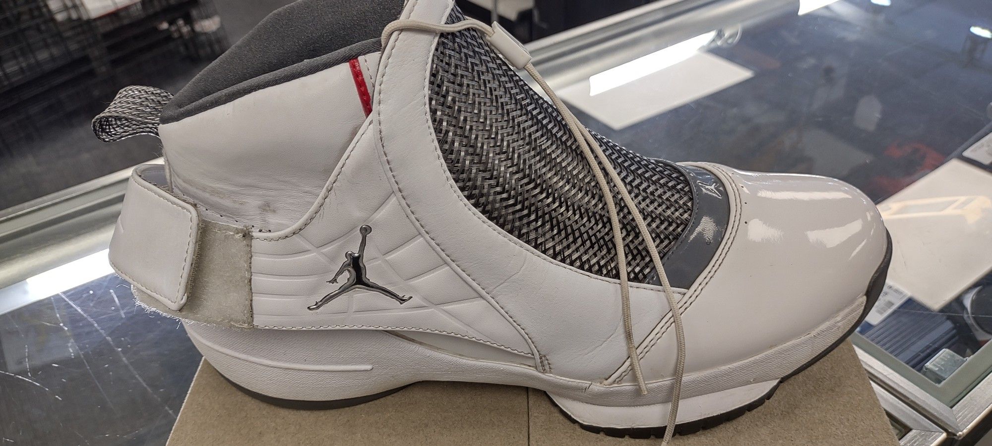 Jordan's 19