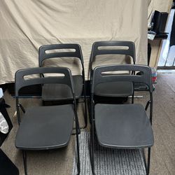 CHAIRS + FOLDING TABLE 