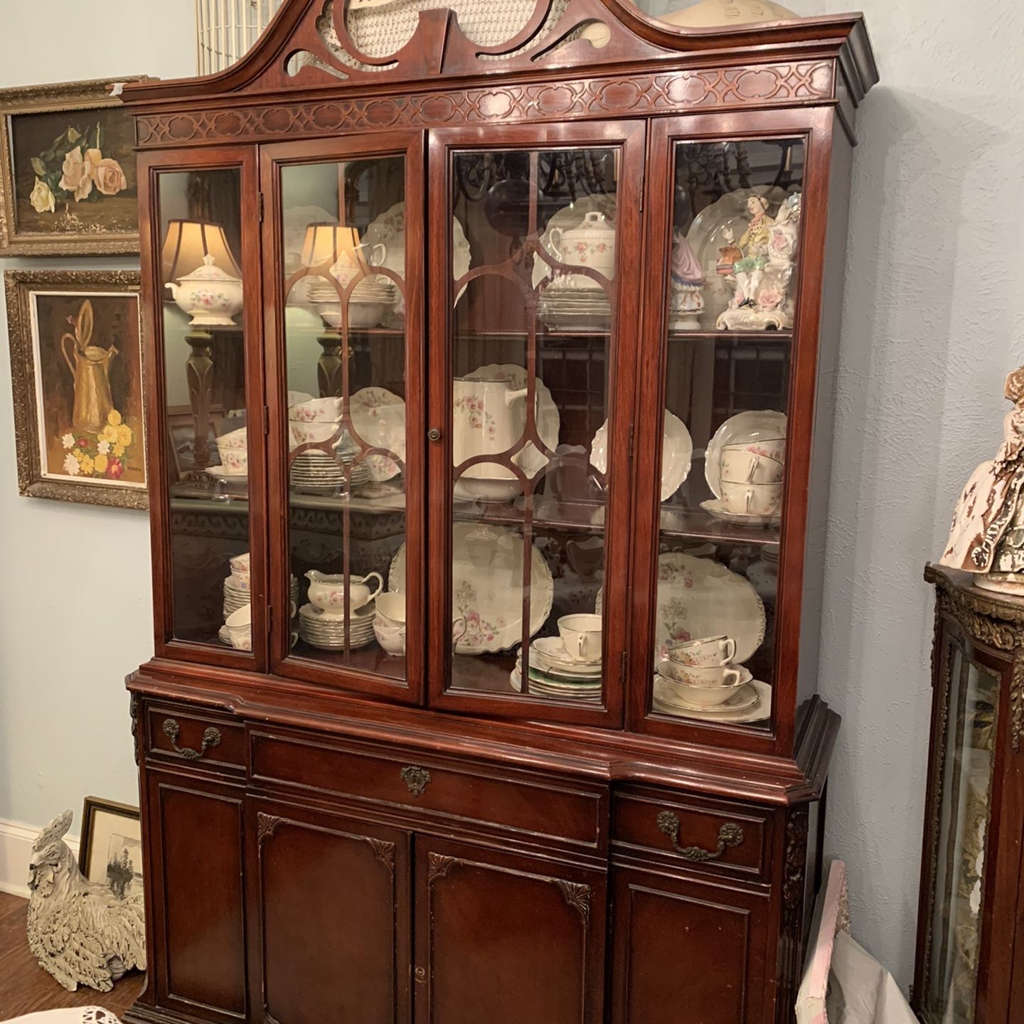 Duncan & Phyfe Vintage China Cabinet