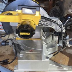 12’Inch Dewalt Miter Saw 