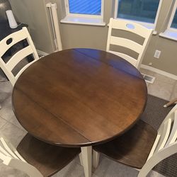 Kitchen table with 4 chairs