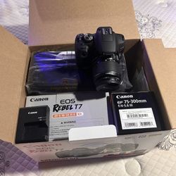 Canon EOS Rebel T7