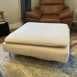IKEA Soderhamn Beige Ottoman