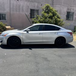Nissan Altima 2013