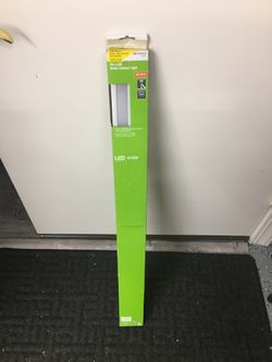 36” under cabinet LED light
