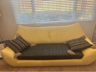 Couch Set/FREE
