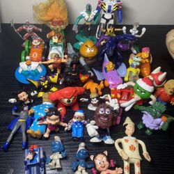VINTAGE 90s SMALL COLLECTIBLE FIGURES BUNDLE 40 FIGURES