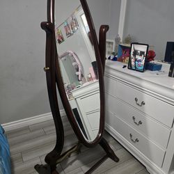 Body size mirror