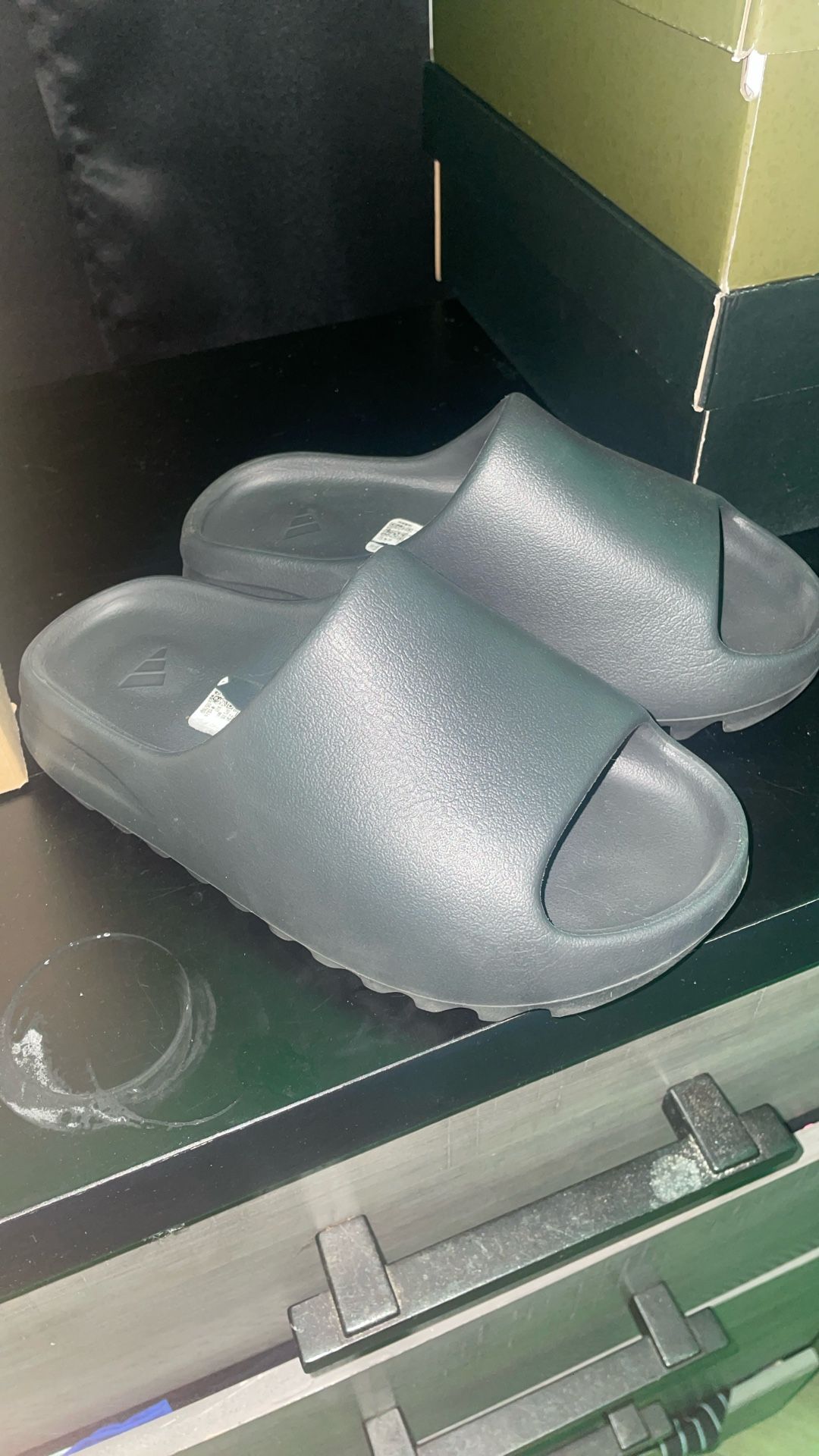 Adidas Yeezy slide