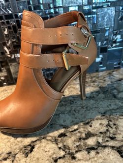 Women’s heels/ boot