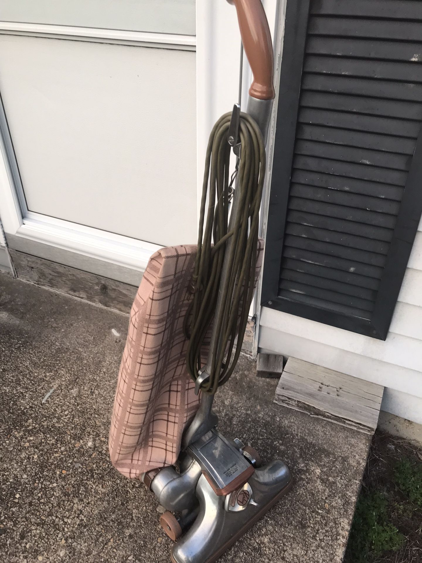 Nice Kirby Vacuum Works Great Needs Brush Belt Only $40 Firm