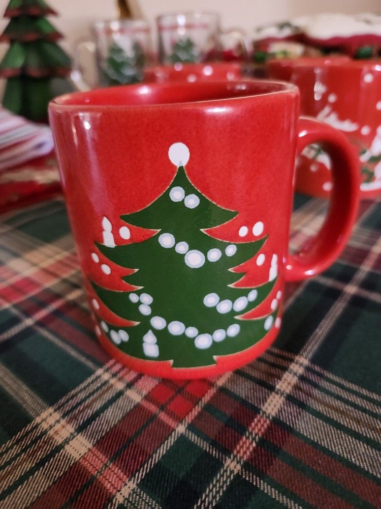 Set Of 10, Vintage Waechtersbach Red Christmas Tree Mugs