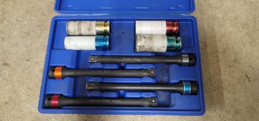 Protective Impact Sockets