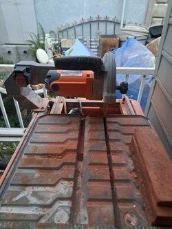 Tile saw