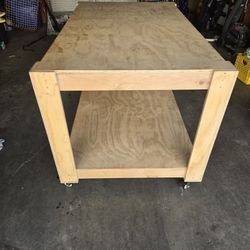 Rolling work bench
