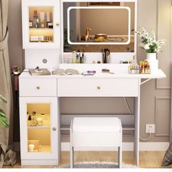 Good Deal🔥Makeup Vanity Desk with Lights