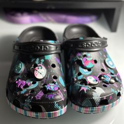 2023 Disney Parks The Haunted Mansion Clogs for Adults by Crocs 