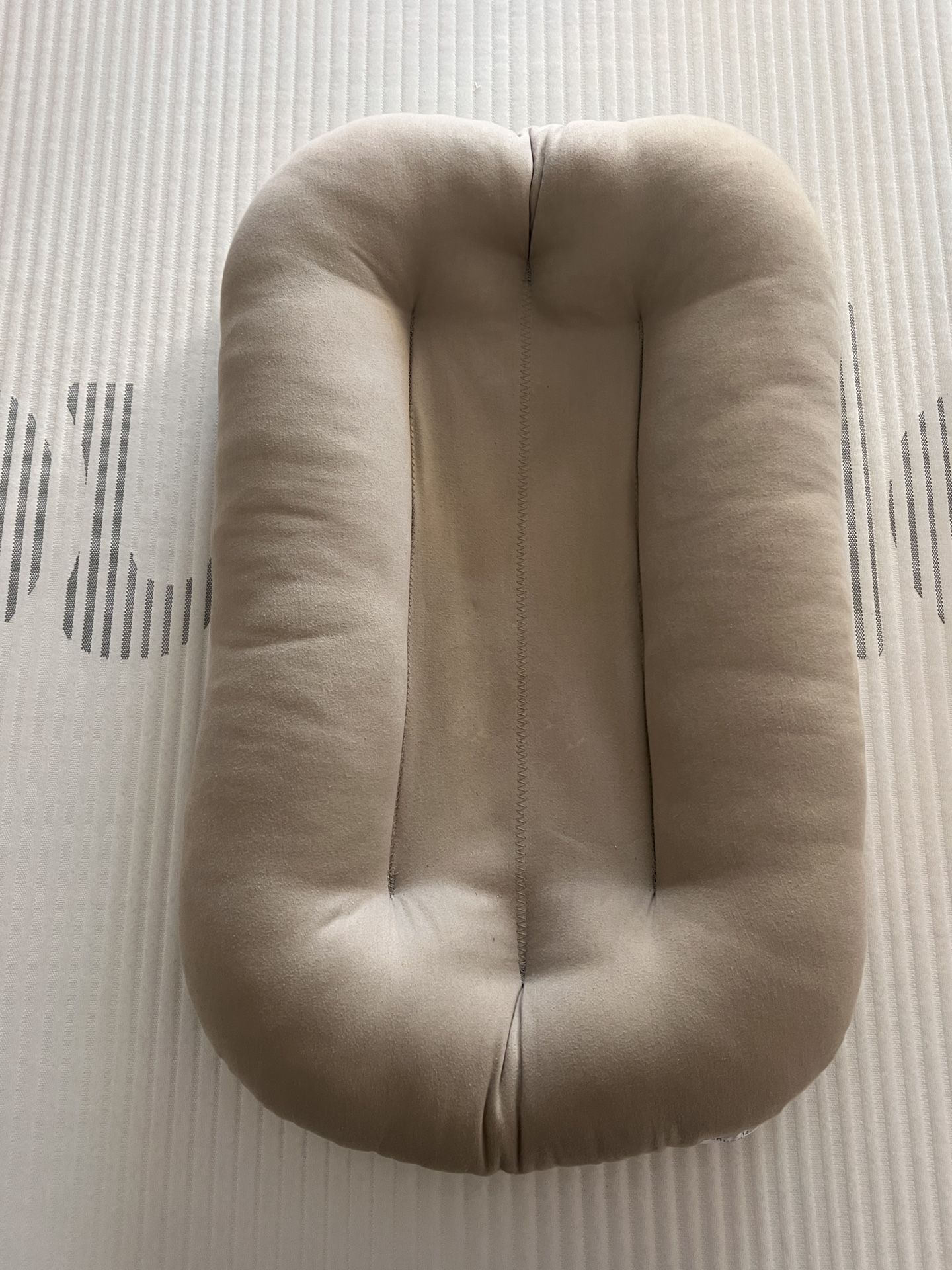Infant Lounger Snuggle Me