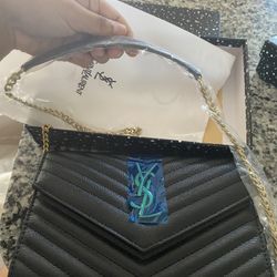 Yves Saint Laurent (YSL Bag)
