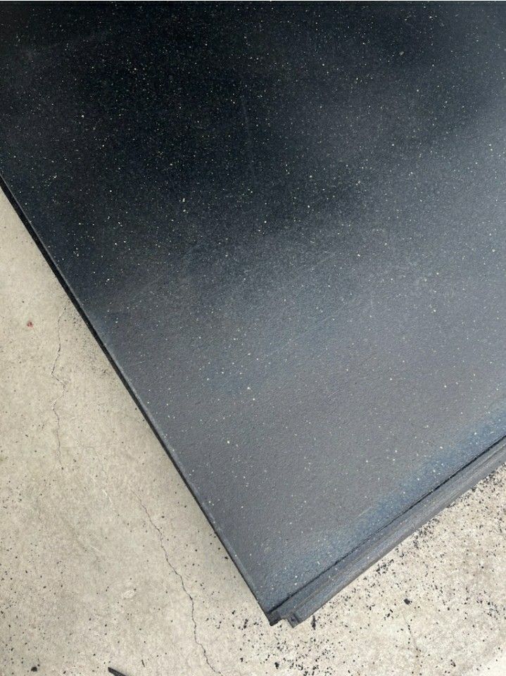 NEW Gym Mats 4ft X 6ft Rubber Flooring HEAVY DUTY Horse Stall Mats For Home Gym Exercise Pads Fitness Tiles